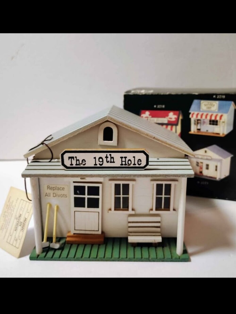 Vintage Animated Wooden House "The 19th Hole "Music Box Plays "My Way" (In Box)
